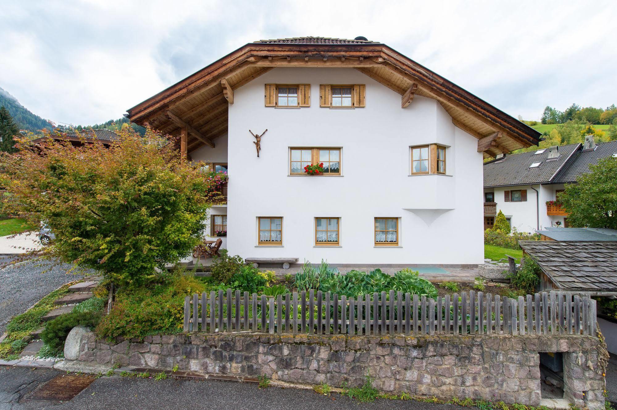 Apartments Cesa Ploner Ortisei Exterior foto